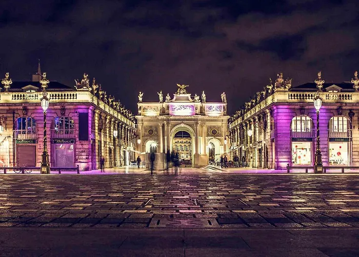 L'éclat De Gambetta - Place Stanislas - 6 Pers * Nancy